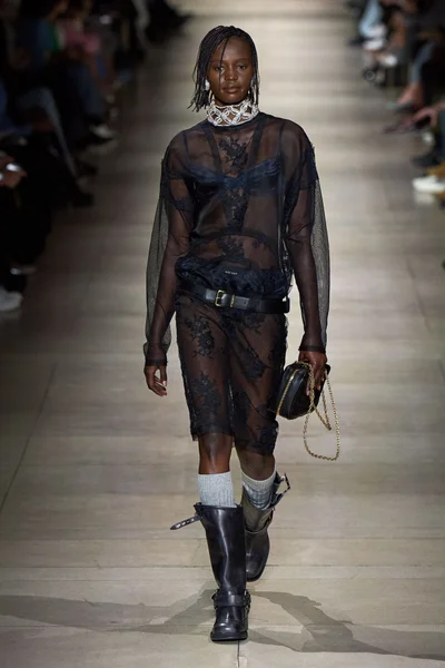 Look 52